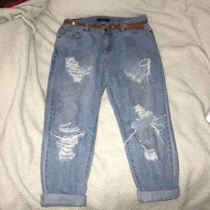 BOYFRIEND JEANS